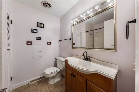 812 Mark Dr, Akron, OH 44313 photo 26