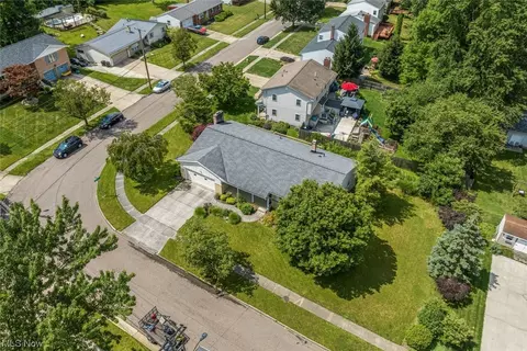 812 Mark Dr, Akron, OH 44313 photo 31