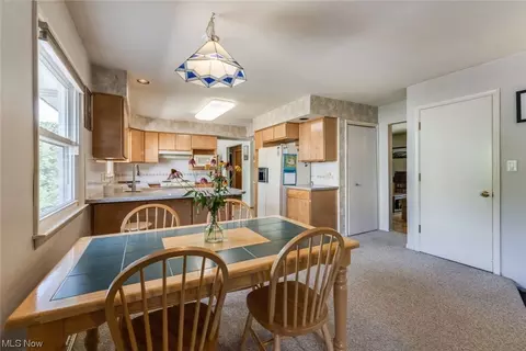 812 Mark Dr, Akron, OH 44313 photo 13
