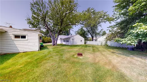 1703 E 298th St, Wickliffe, OH 44092 photo 24