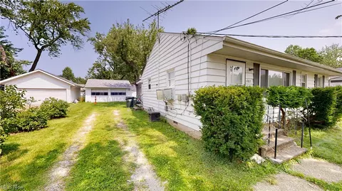 1703 E 298th St, Wickliffe, OH 44092 photo 23