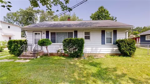 1703 E 298th St, Wickliffe, OH 44092 photo 1