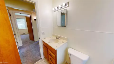 1703 E 298th St, Wickliffe, OH 44092 photo 6