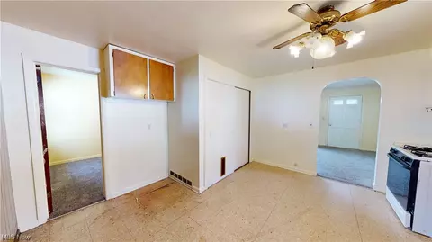 1703 E 298th St, Wickliffe, OH 44092 photo 19