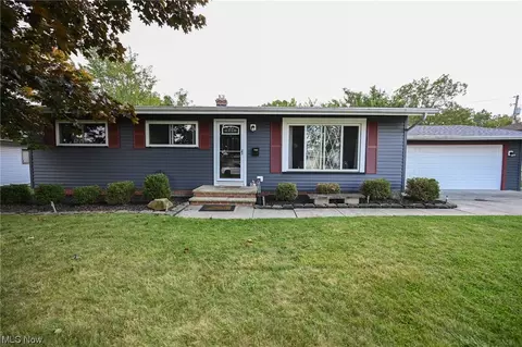 10265 Terrace Ct, Parma, OH 44130
