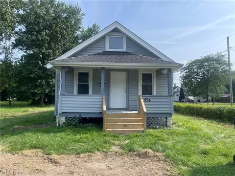 524 16th St, Elyria, OH 44035 photo 1