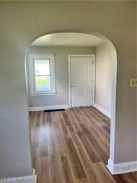 524 16th St, Elyria, OH 44035 photo 12