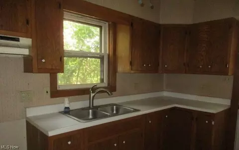 11050 Beloit Snodes Rd, Beloit, OH 44609 photo 7
