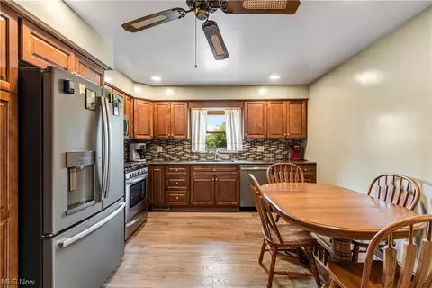 8271 Kent Ave NE, Canton, OH 44721 photo 7