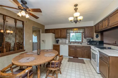 4631 Case Rd, Avon, OH 44011 photo 3