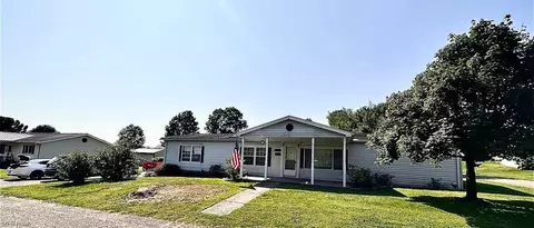 1795 Cleveland St, Stockport, OH 43787