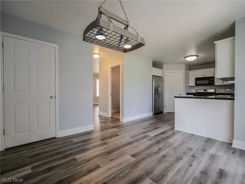 728 Grey Wolfe Dr, Lagrange, OH 44050 photo 9