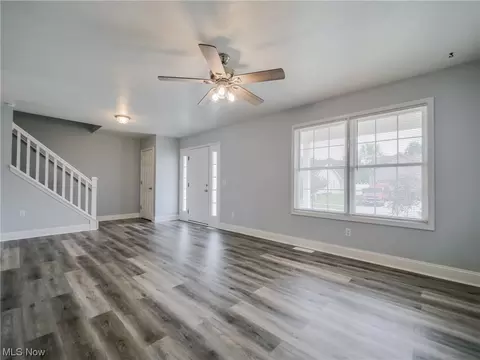 728 Grey Wolfe Dr, Lagrange, OH 44050 photo 7