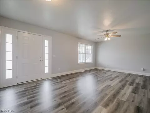 728 Grey Wolfe Dr, Lagrange, OH 44050 photo 4