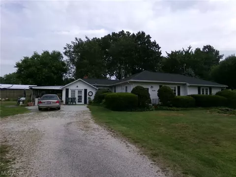 6297 Louisville St, Louisville, OH 44641