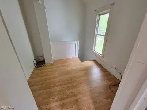 150 Bath St, Elyria, OH 44035 photo 8
