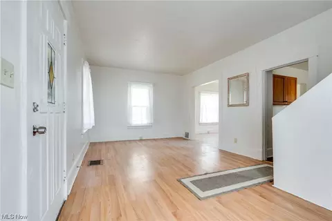 3022 Glenn Pl NW, Canton, OH 44708 photo 4