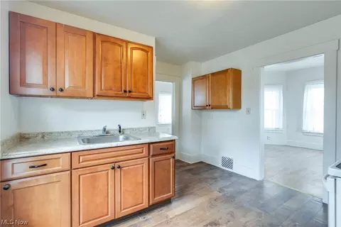 3022 Glenn Pl NW, Canton, OH 44708 photo 12