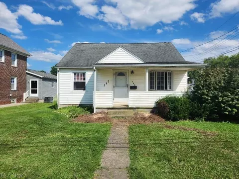 747 Jones St, Hubbard, OH 44425