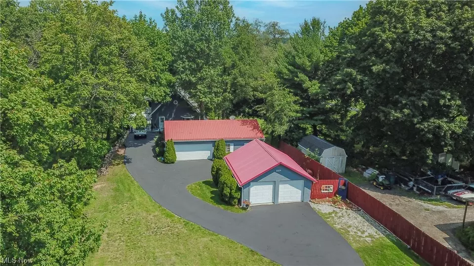  1155 E Robinson Ave, Barberton, OH 44203 photo 6