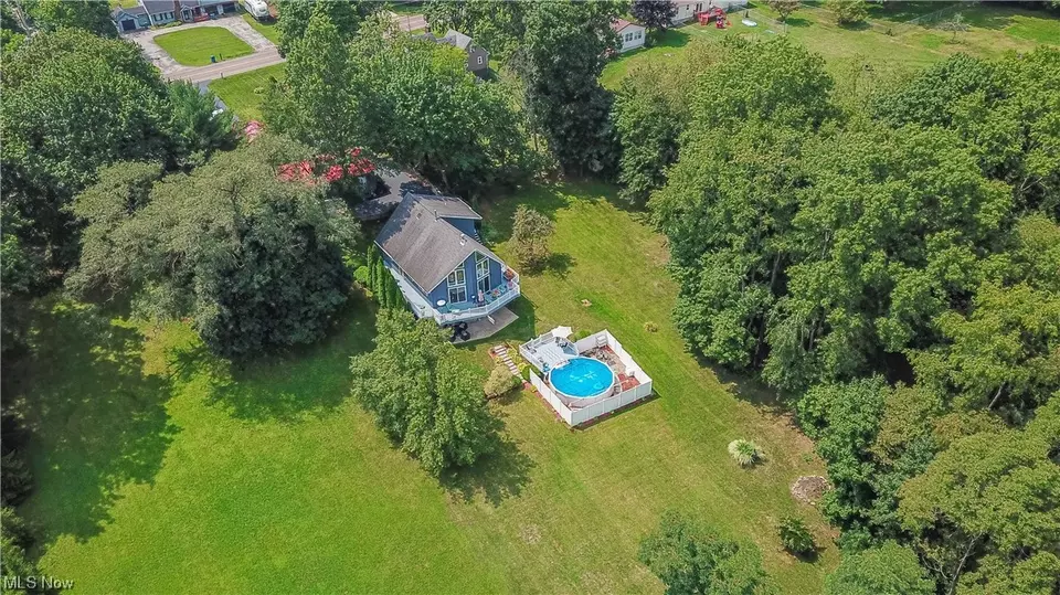  1155 E Robinson Ave, Barberton, OH 44203 photo 2