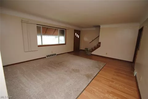 1447 Bellview St, Wickliffe, OH 44092 photo 8