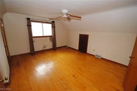 1447 Bellview St, Wickliffe, OH 44092 photo 4