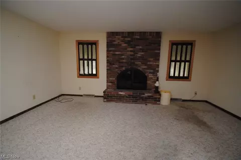 1447 Bellview St, Wickliffe, OH 44092 photo 2