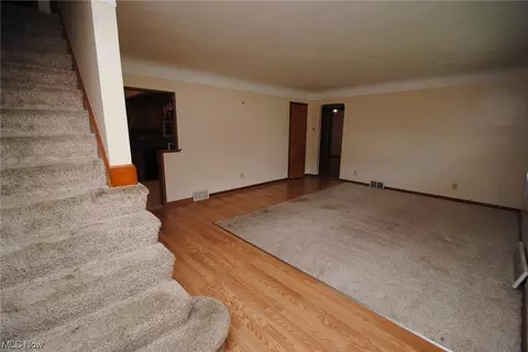 1447 Bellview St, Wickliffe, OH 44092 photo 9