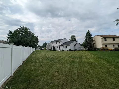 152 Findlay Ct, Elyria, OH 44035 photo 27