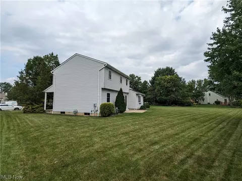 152 Findlay Ct, Elyria, OH 44035 photo 26