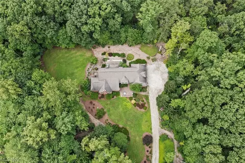9377 Baldwin Rd, Kirtland Hills, OH 44060 photo 4