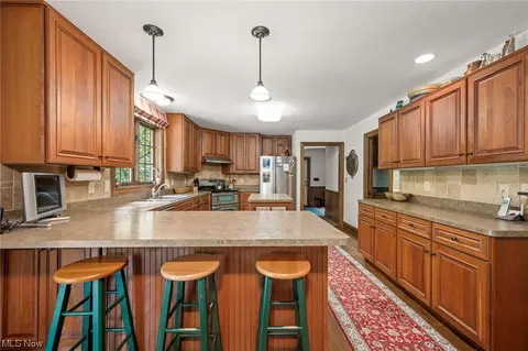 9377 Baldwin Rd, Kirtland Hills, OH 44060 photo 17