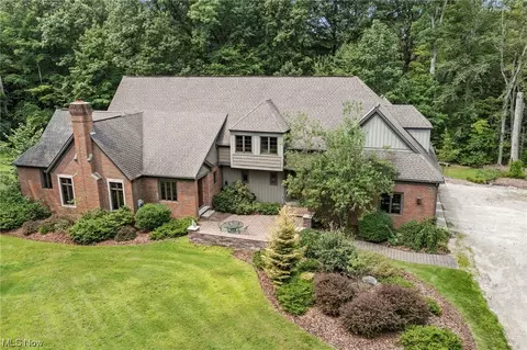 9377 Baldwin Rd, Kirtland Hills, OH 44060