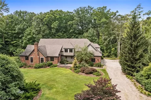 9377 Baldwin Rd, Kirtland Hills, OH 44060 photo 2