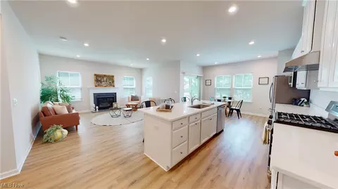 6804 Graceway Cir, Canton, OH 44721 photo 7
