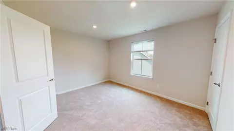 6804 Graceway Cir, Canton, OH 44721 photo 21