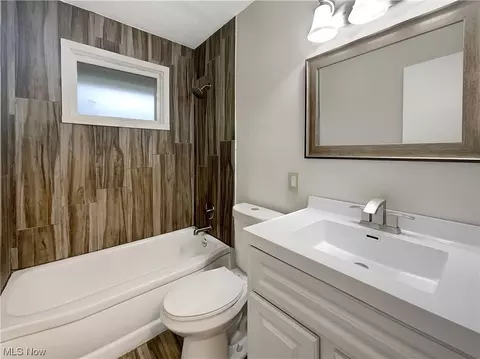 324 E 244th St, Euclid, OH 44123 photo 19