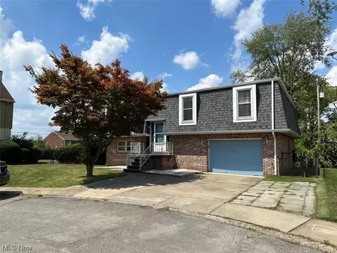 1813 Norton Pl, Steubenville, OH 43952