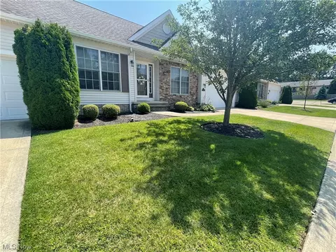 1241 Pebble Ct, Willoughby, OH 44094 photo 3