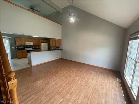 1241 Pebble Ct, Willoughby, OH 44094 photo 5