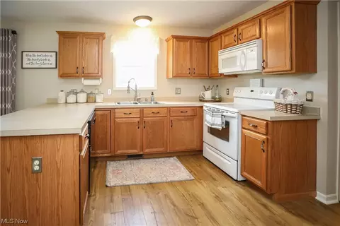 2499 Hazelnut Rd, Ravenna, OH 44266 photo 8