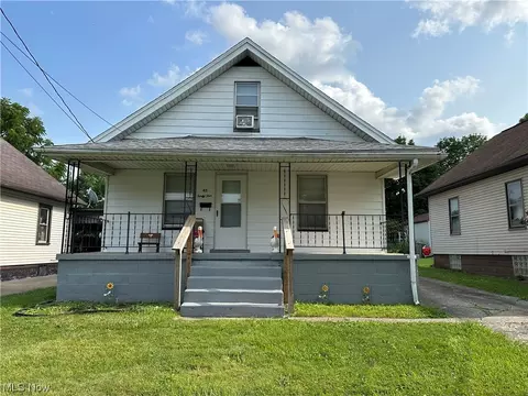 45 John St, Struthers, OH 44471 photo 1