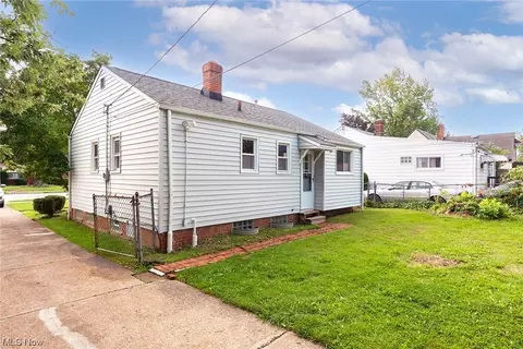 870 E 260th St, Euclid, OH 44132 photo 26