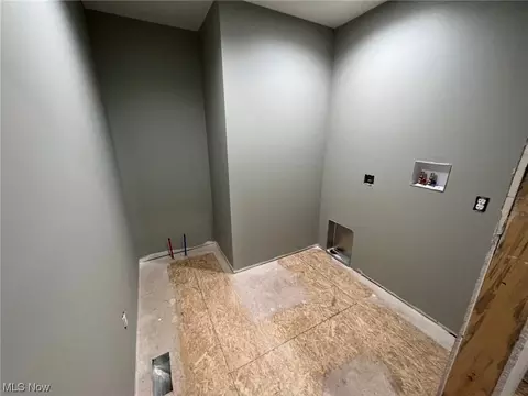 238 E Ohio Ave, Dover, OH 44622 photo 8