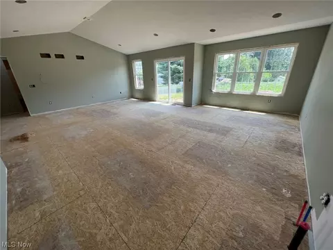 238 E Ohio Ave, Dover, OH 44622 photo 3