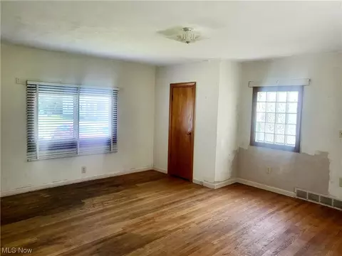 112 E 32nd St, Lorain, OH 44055 photo 10