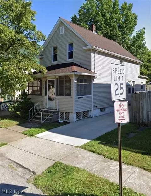 2911 Roanoke Ave, Cleveland, OH 44109