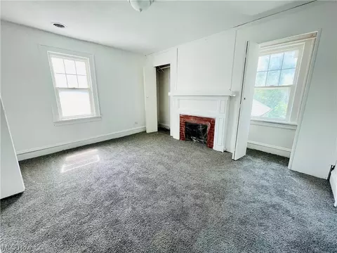 1810 E 227th St, Euclid, OH 44117 photo 9