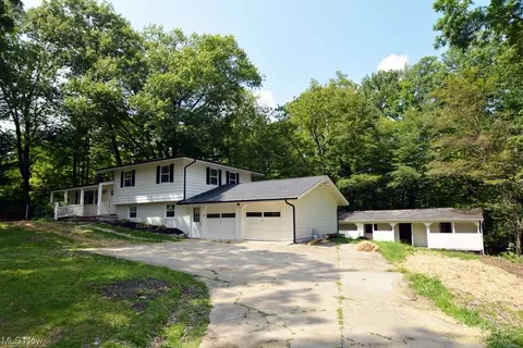 11930 Clark Rd, Chardon, OH 44024